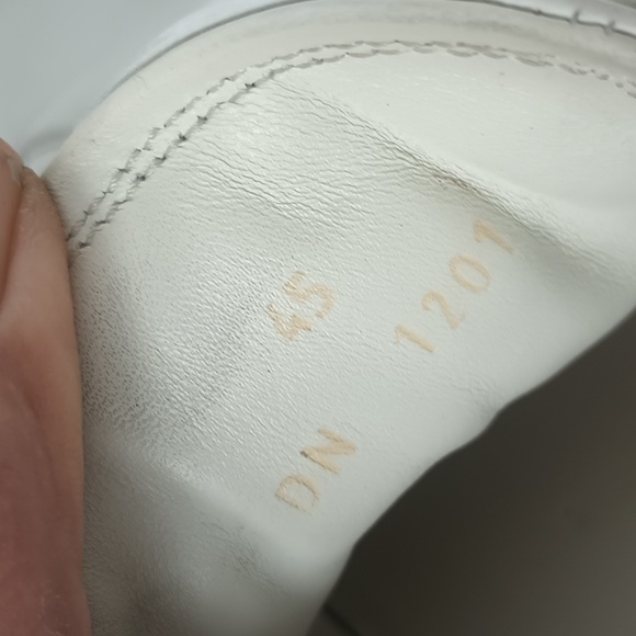 GIVENCHY SNEAKERS - Picture 11 of 13
